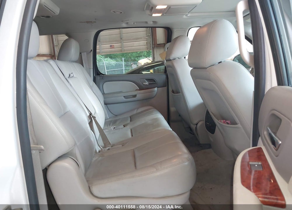 2014 CHEVROLET SUBURBAN 1500 LT VIN: 1GNSCJE01ER107485