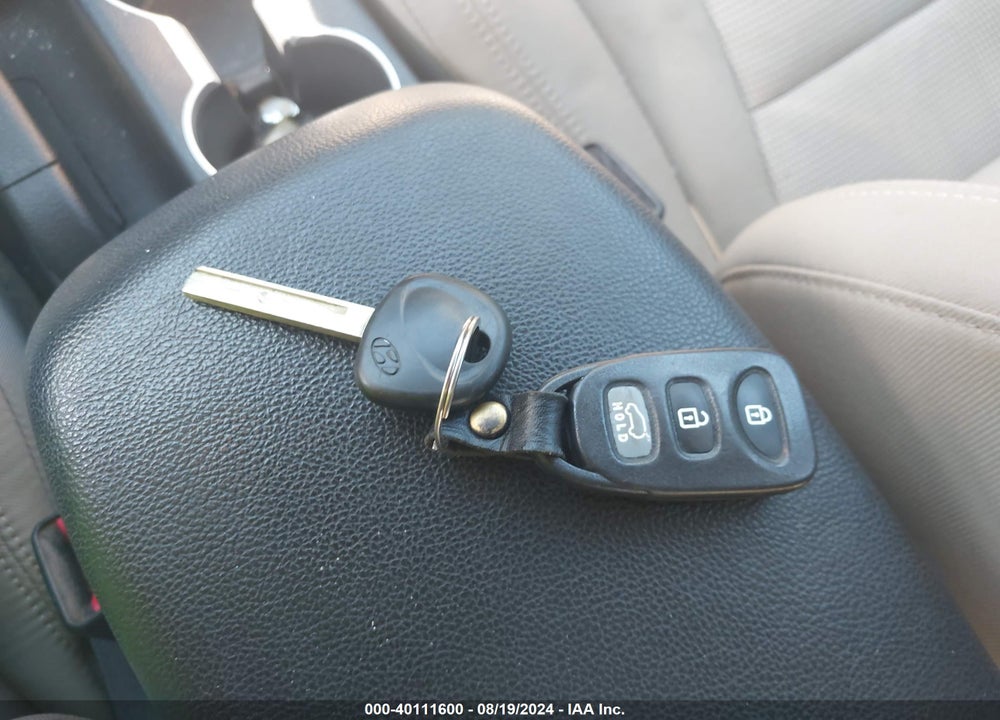 2013 HYUNDAI ELANTRA GT VIN: KMHD35LE6DU134003