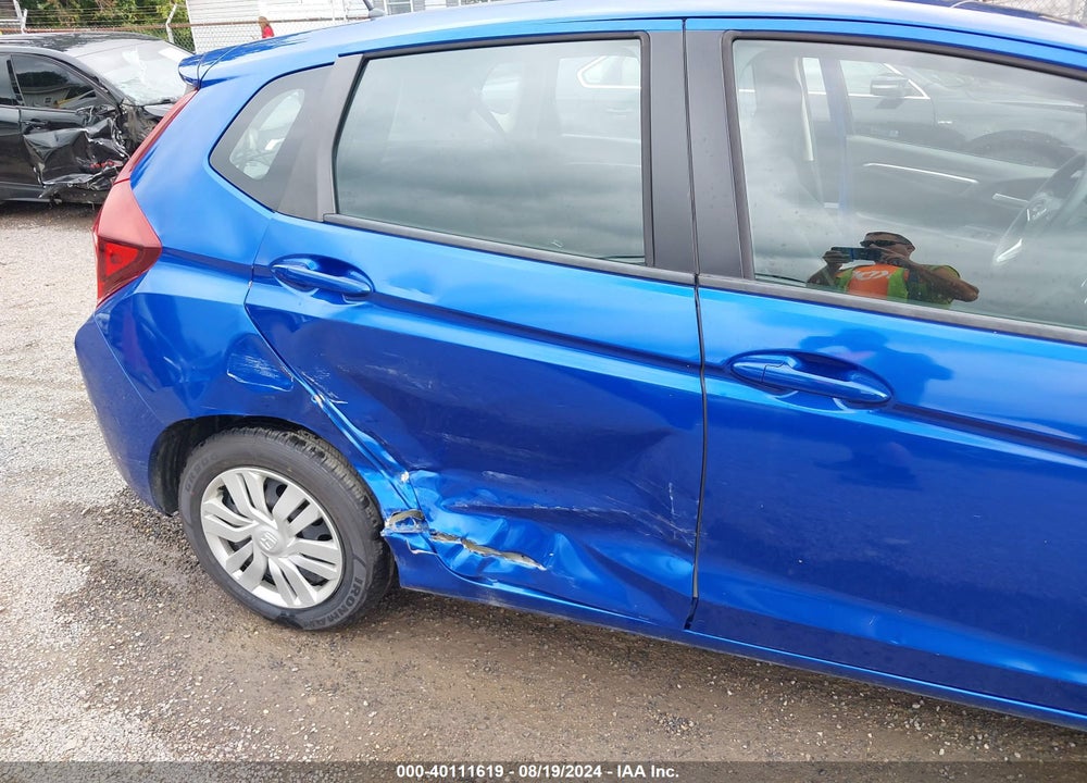 2017 HONDA FIT LX VIN: 3HGGK5H50HM711603