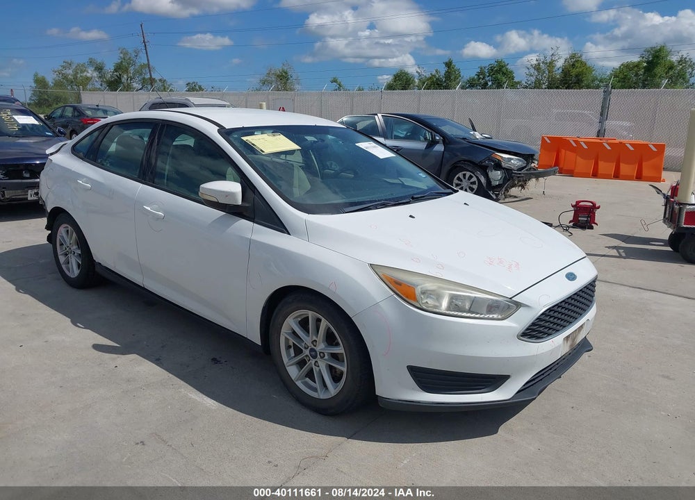 2016 FORD FOCUS SE VIN: 1FADP3F25GL212267