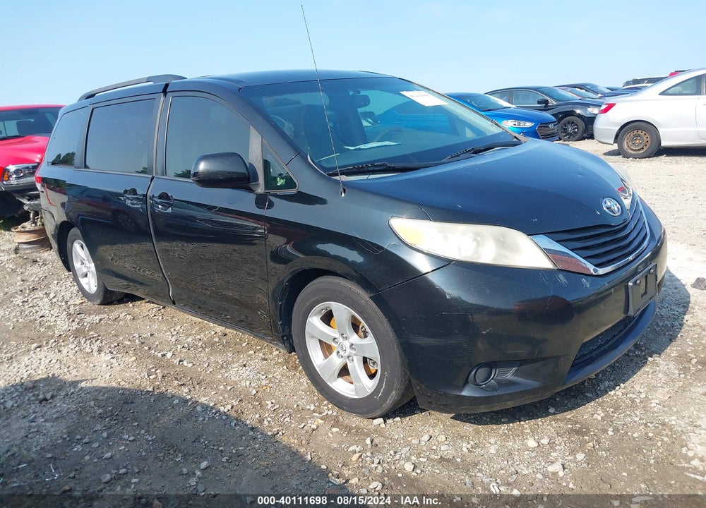 2014 TOYOTA SIENNA LE V6 8 PASSENGER VIN: 5TDKK3DC9ES492072