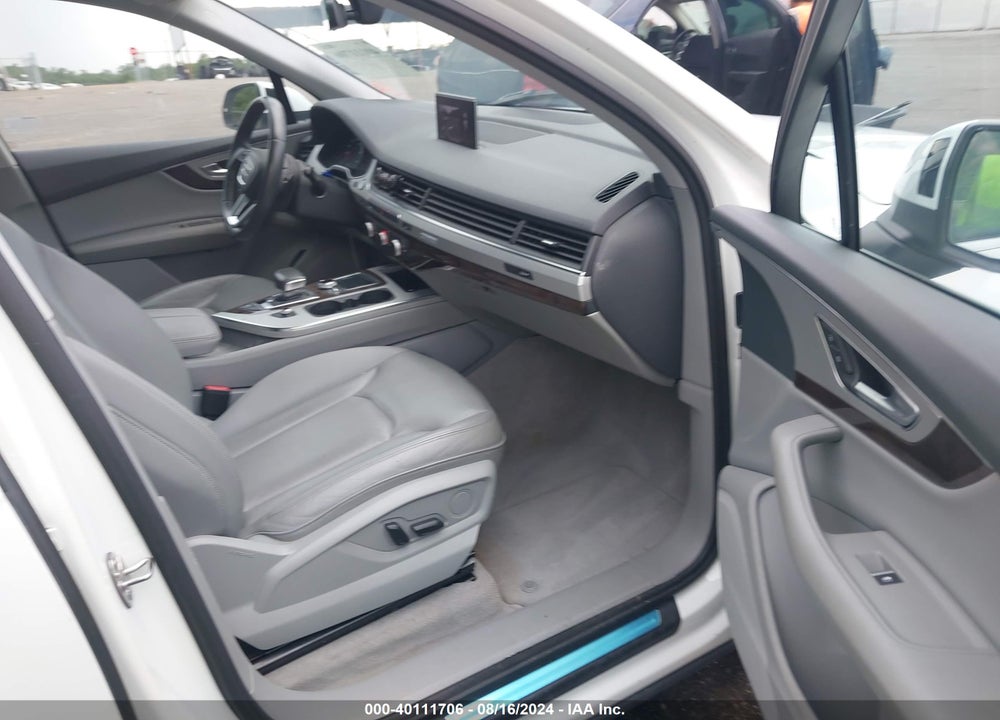 2019 AUDI Q7 45 SE PREMIUM/PREMIUM VIN: WA1AHAF73KD019834