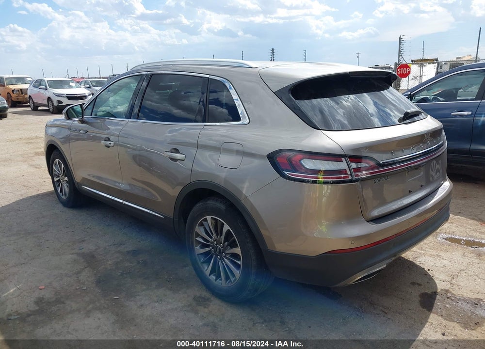 2021 LINCOLN NAUTILUS STANDARD VIN: 2LMPJ6J92MBL11221