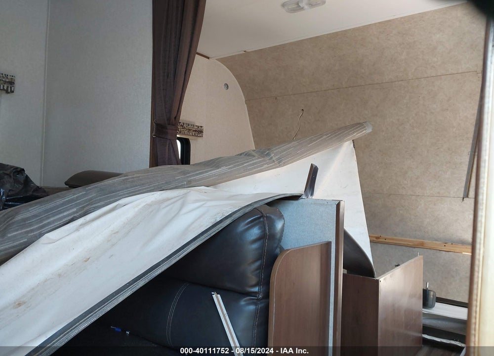 2017 JAYCO JAY FLIGHT SLX SERIE VIN: 1UJBJ0BN7H17V0922