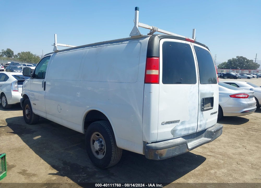2006 CHEVROLET EXPRESS WORK VAN VIN: 1GCGG25V561157701