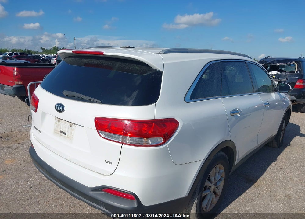 2016 KIA SORENTO 3.3L LX VIN: 5XYPG4A53GG039021