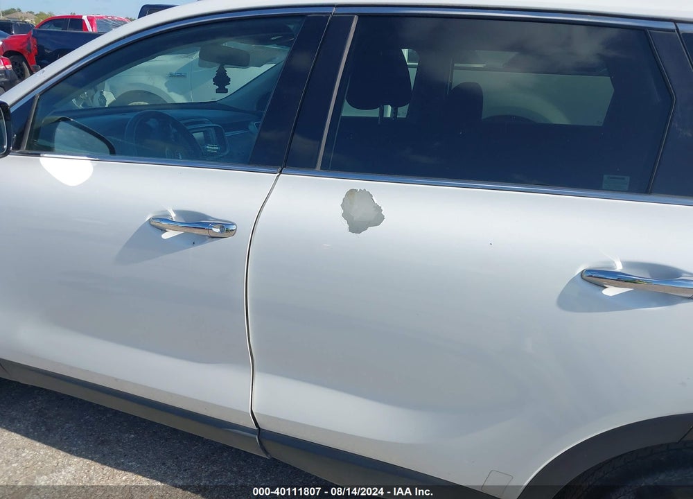2016 KIA SORENTO 3.3L LX VIN: 5XYPG4A53GG039021