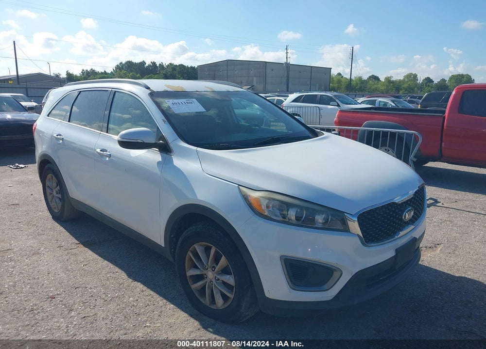 2016 KIA SORENTO 3.3L LX VIN: 5XYPG4A53GG039021