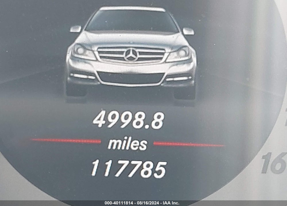 2014 MERCEDES-BENZ C 250 LUXURY/SPORT VIN: WDDGF4HB4ER317833