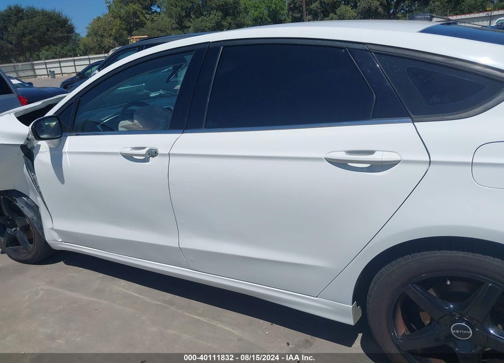 2013 FORD FUSION SE VIN: 3FA6P0HR6DR358465