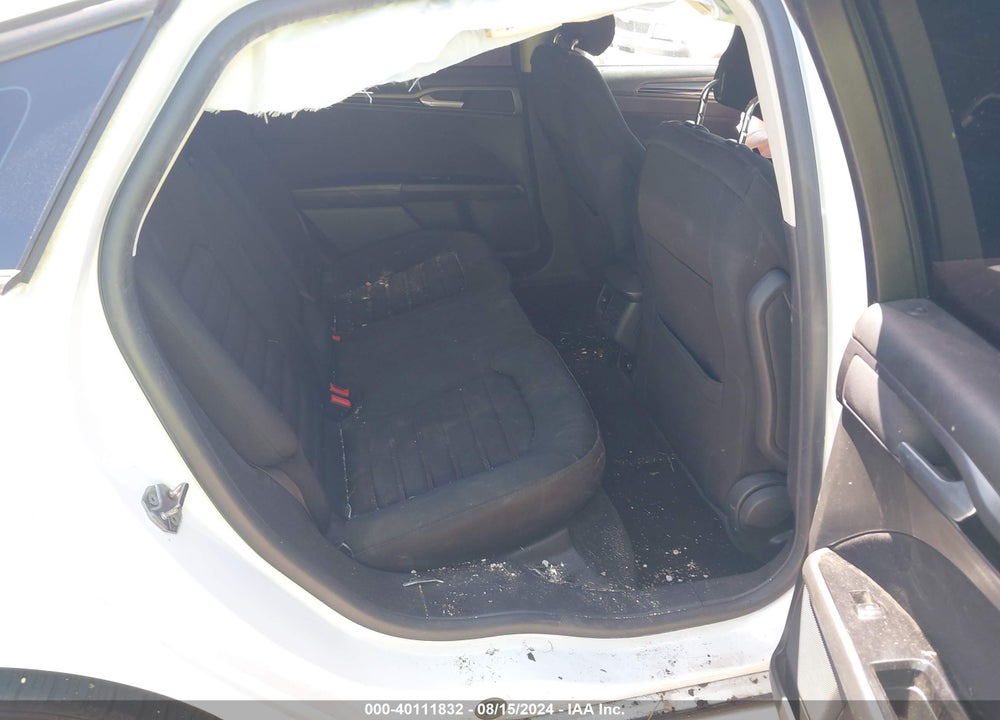 2013 FORD FUSION SE VIN: 3FA6P0HR6DR358465