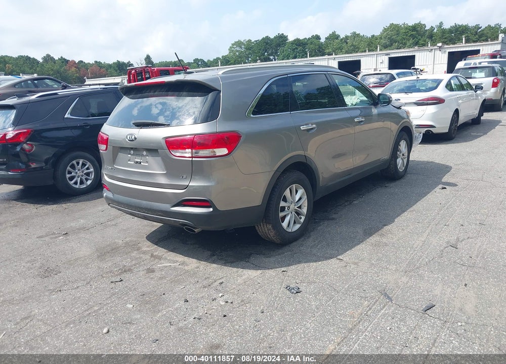 2018 KIA SORENTO 3.3L LX VIN: 5XYPGDA50JG367522
