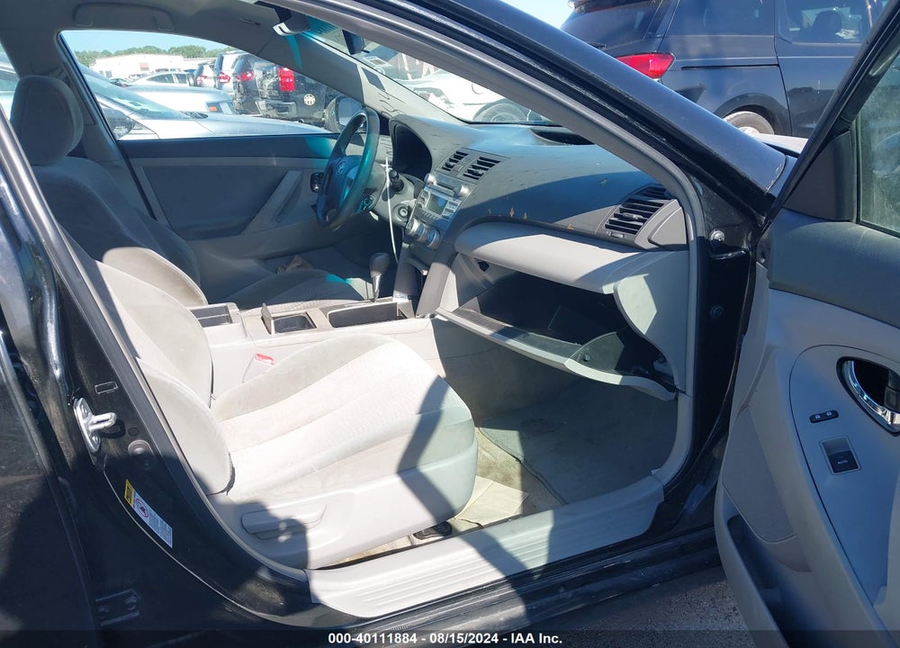 2011 TOYOTA CAMRY LE VIN: 4T1BF3EK8BU128142