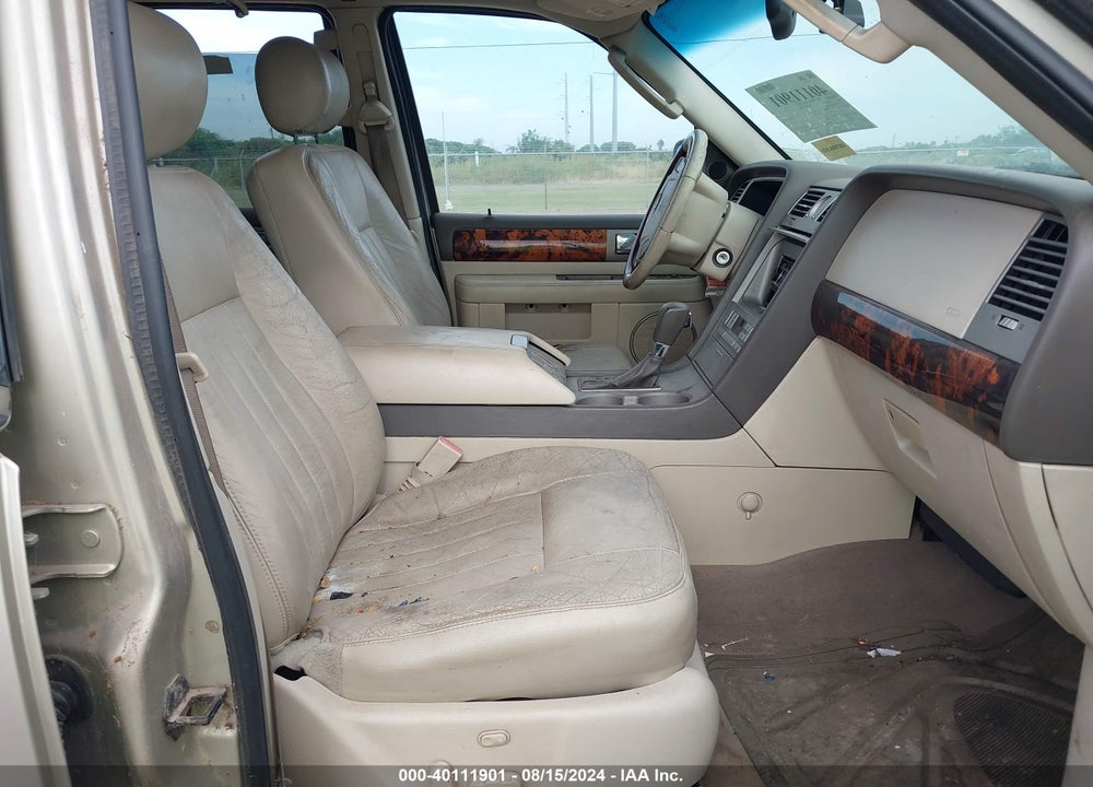 2004 LINCOLN NAVIGATOR VIN: 5LMFU27R24LJ16974