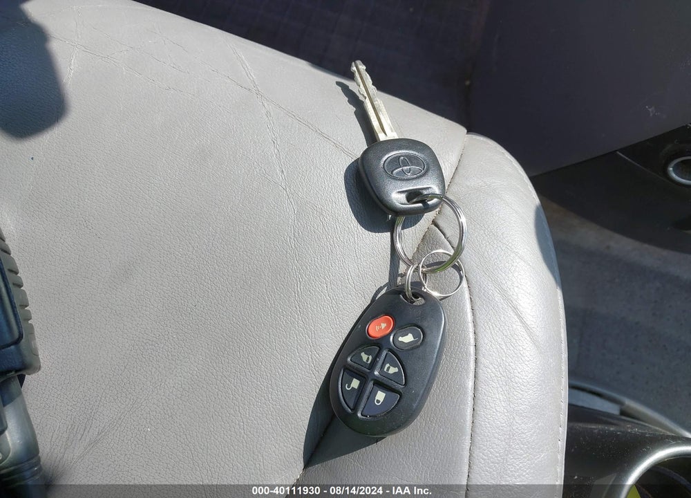 2007 TOYOTA SIENNA XLE VIN: 5TDZK22C07S041546