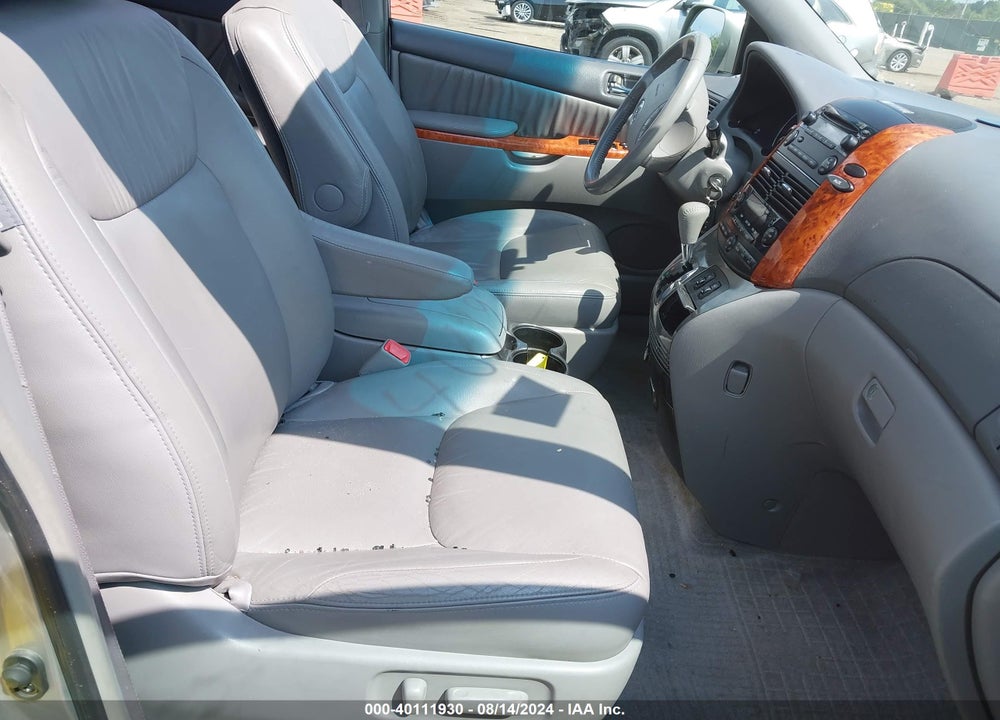 2007 TOYOTA SIENNA XLE VIN: 5TDZK22C07S041546