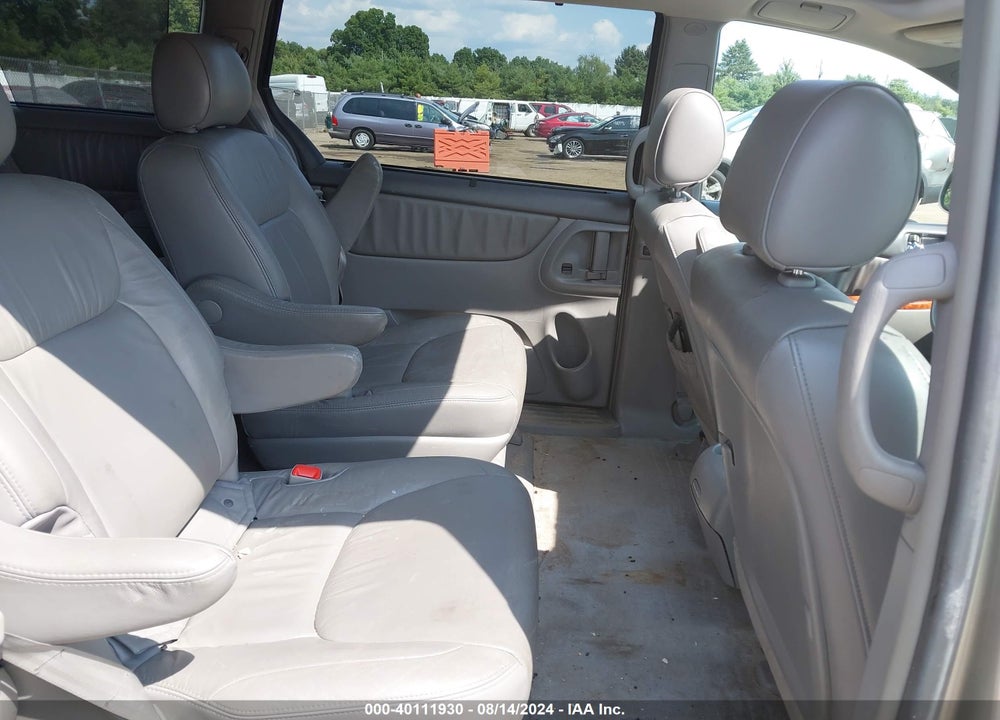 2007 TOYOTA SIENNA XLE VIN: 5TDZK22C07S041546