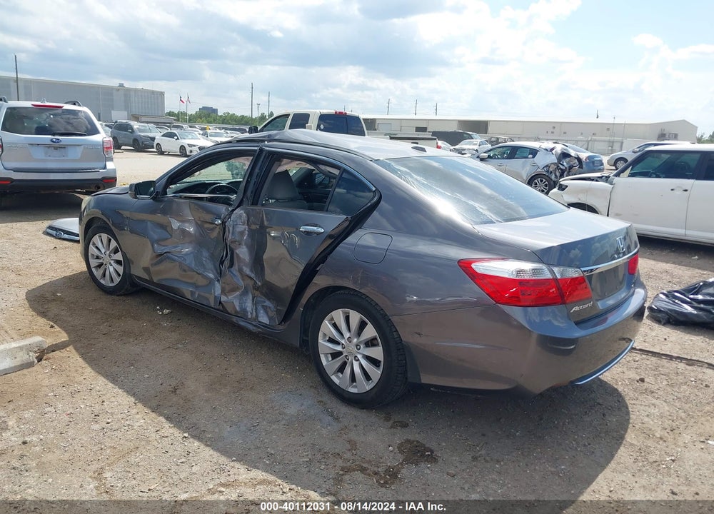 2013 HONDA ACCORD VIN: 1HGCR2F83DA260101