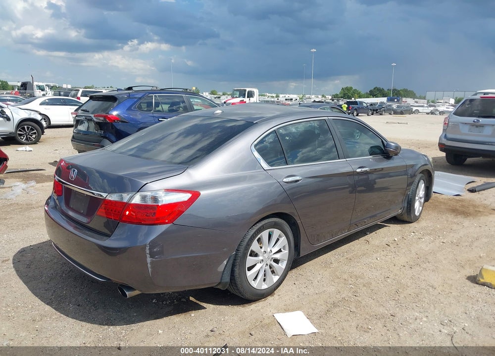 2013 HONDA ACCORD VIN: 1HGCR2F83DA260101