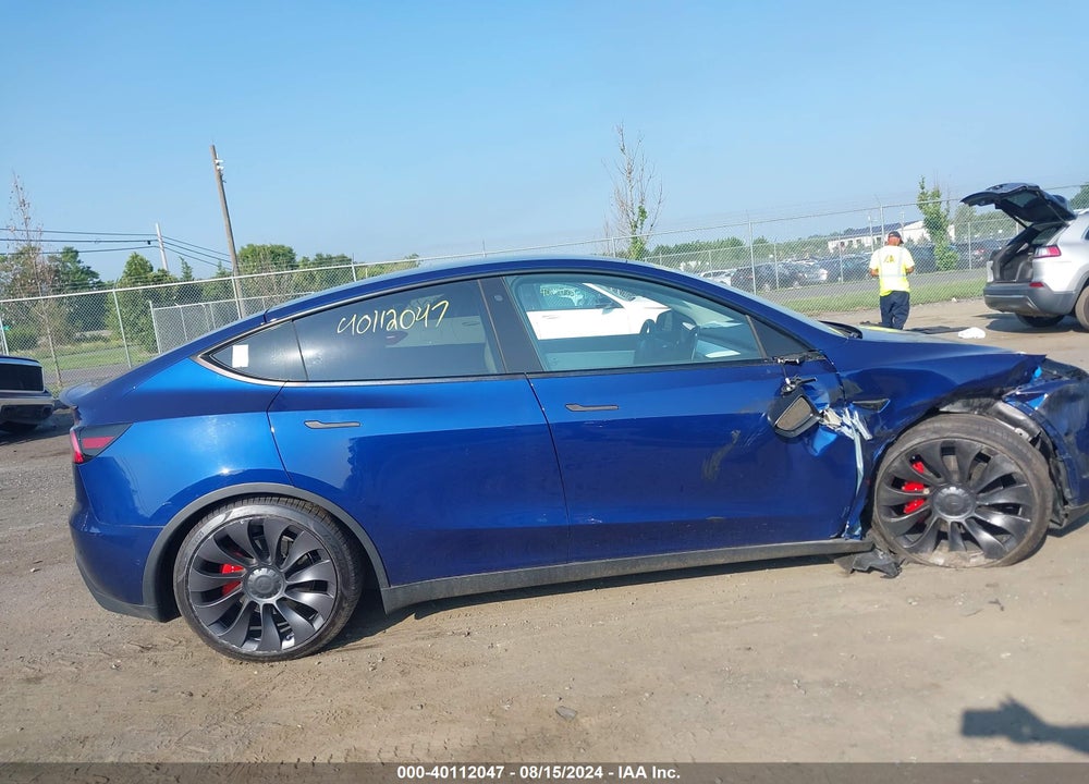 2020 TESLA MODEL Y LONG RANGE DUAL MOTOR ALL-WHEEL DRIVE/PERFORMANCE DUAL MOTOR ALL-WHEEL DRIVE VIN: 5YJYGDEF9LF034866