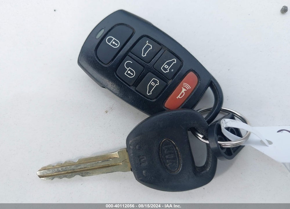 2011 KIA SEDONA EX VIN: KNDMH4C72B6373521