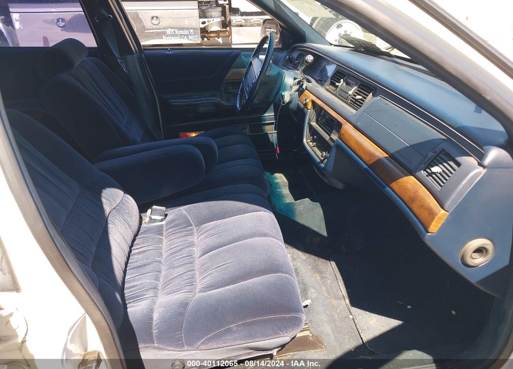 1993 FORD CROWN VICTORIA LX VIN: 2FALP74WXPX117277
