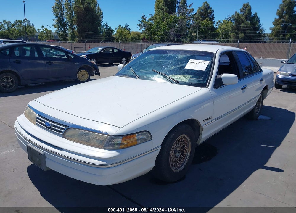 1993 FORD CROWN VICTORIA LX VIN: 2FALP74WXPX117277