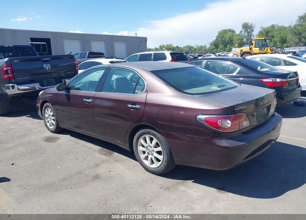 2002 LEXUS ES 300 VIN: JTHBF30G120056701
