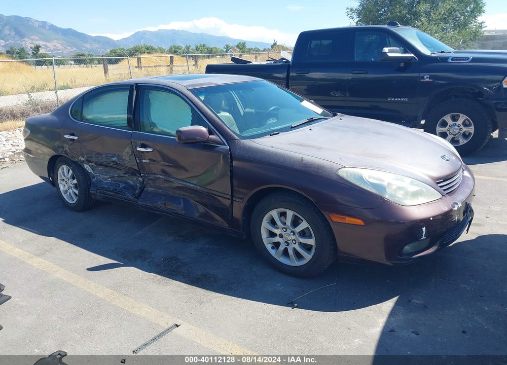 2002 LEXUS ES 300 VIN: JTHBF30G120056701