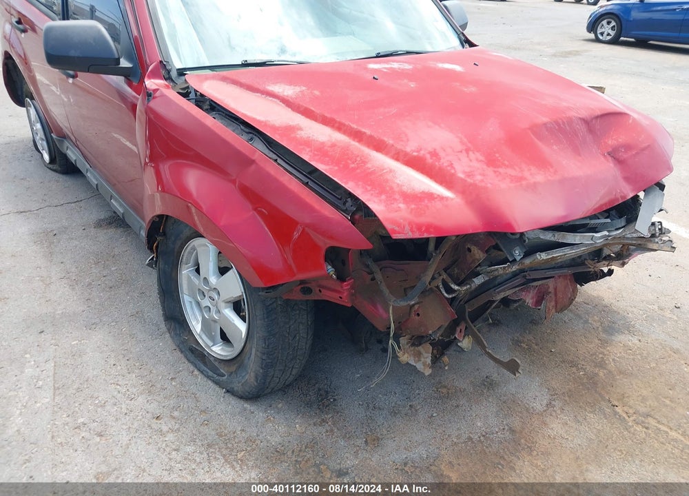 2010 FORD ESCAPE XLS VIN: 1FMCU0C70AKD39644