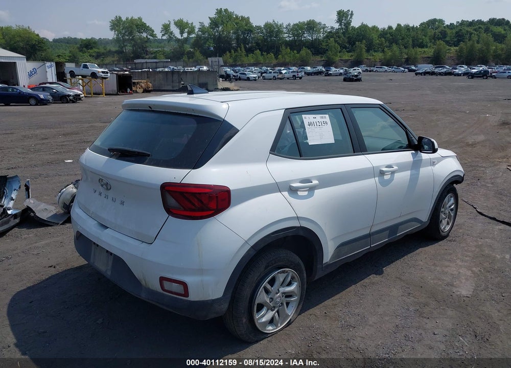 2022 HYUNDAI VENUE SE VIN: KMHRB8A33NU207812