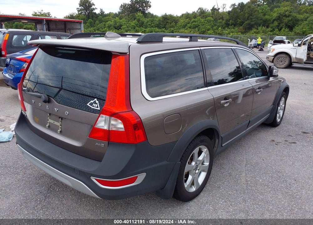 2011 VOLVO XC70 3.2 VIN: YV4952BZ8B1095952