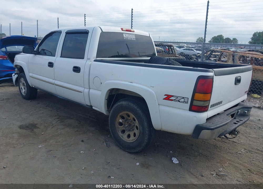 2005 GMC SIERRA 1500 SLE VIN: 2GTEK13T251317883