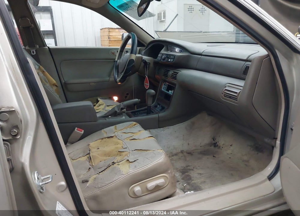 1998 MAZDA MILLENIA VIN: JM1TA2210W1416774