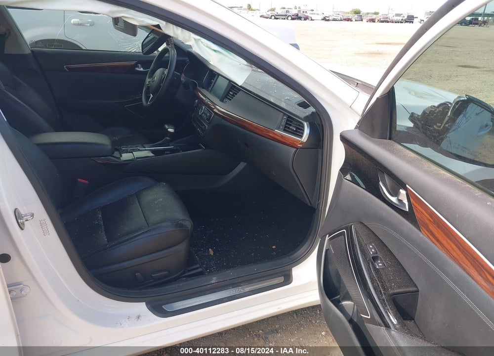2018 KIA CADENZA PREMIUM VIN: KNALC4J14J5124034