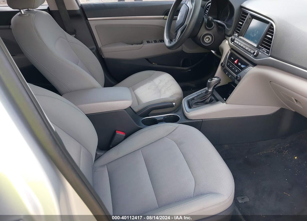 2017 HYUNDAI ELANTRA SE VIN: 5NPD84LFXHH083775