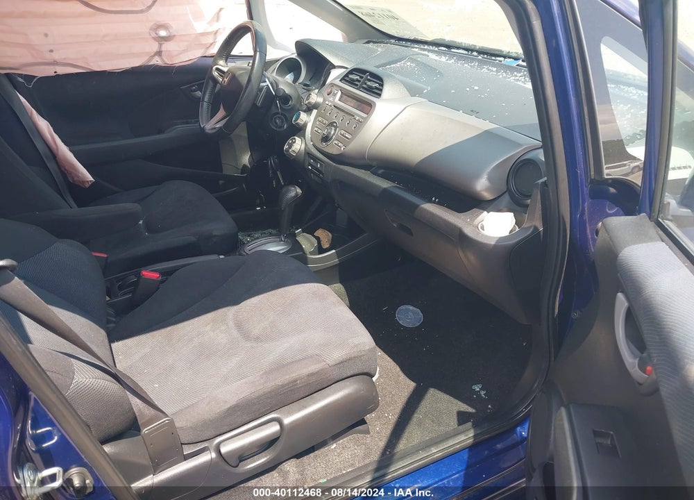 2011 HONDA FIT SPORT VIN: JHMGE8H56BC016623