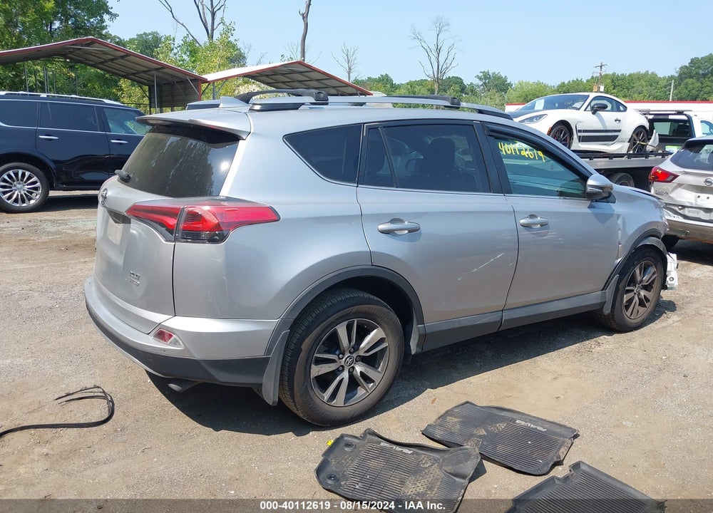 2017 TOYOTA RAV4 XLE VIN: 2T3RFREV0HW682934