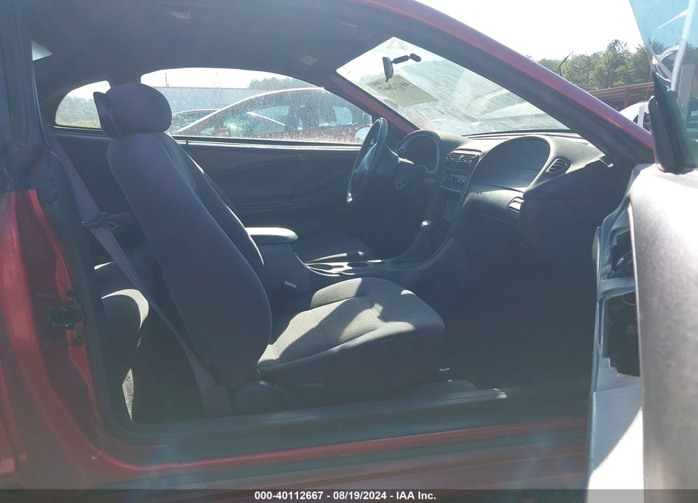 2001 FORD MUSTANG VIN: 1FAFP40411F132270