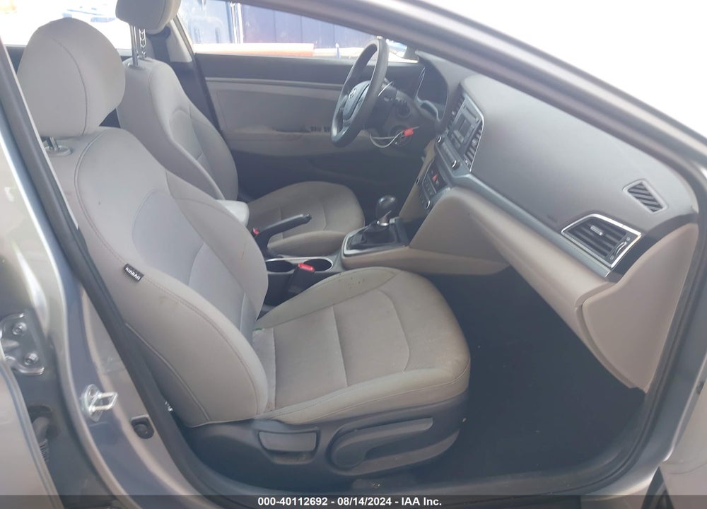 2017 HYUNDAI ELANTRA SE VIN: 5NPD74LF1HH038579