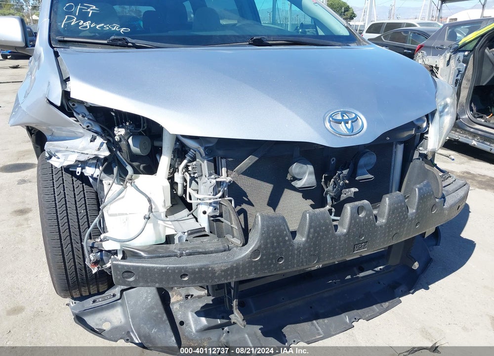 2017 TOYOTA SIENNA LE 8 PASSENGER VIN: 5TDKZ3DC2HS790690