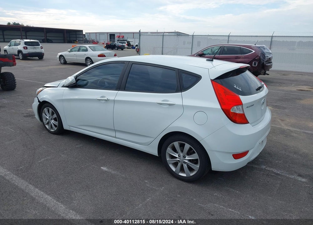 2013 HYUNDAI ACCENT SE VIN: KMHCU5AE0DU107312