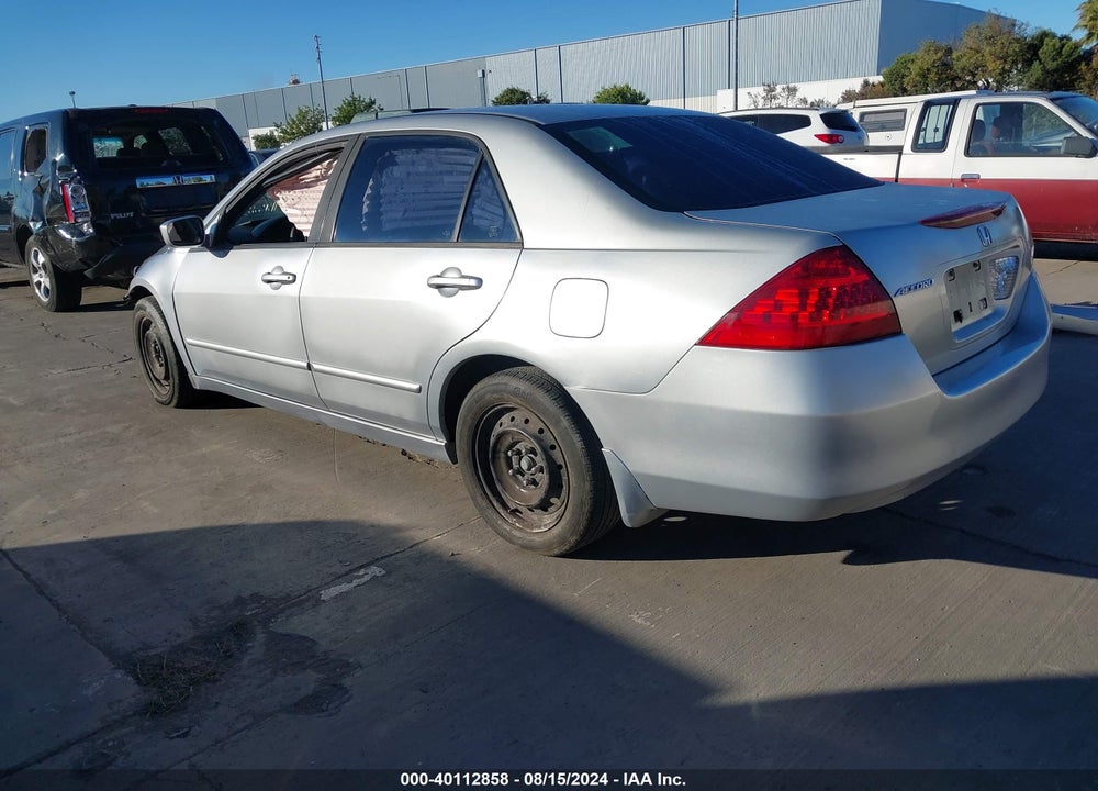 2006 HONDA ACCORD 2.4 VP VIN: JHMCM56106C005431