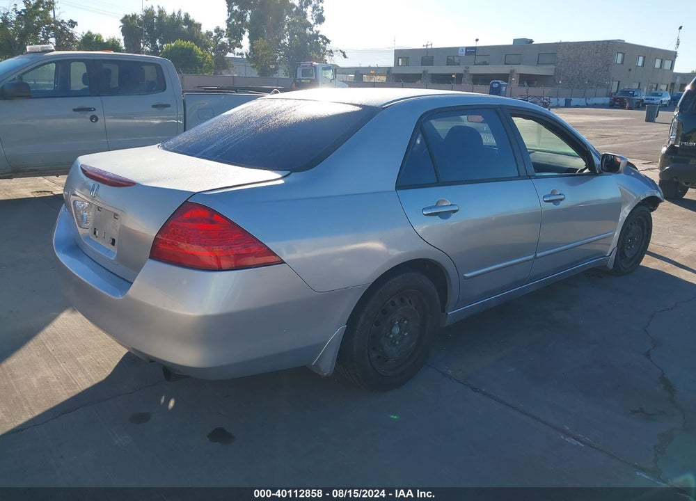 2006 HONDA ACCORD 2.4 VP VIN: JHMCM56106C005431