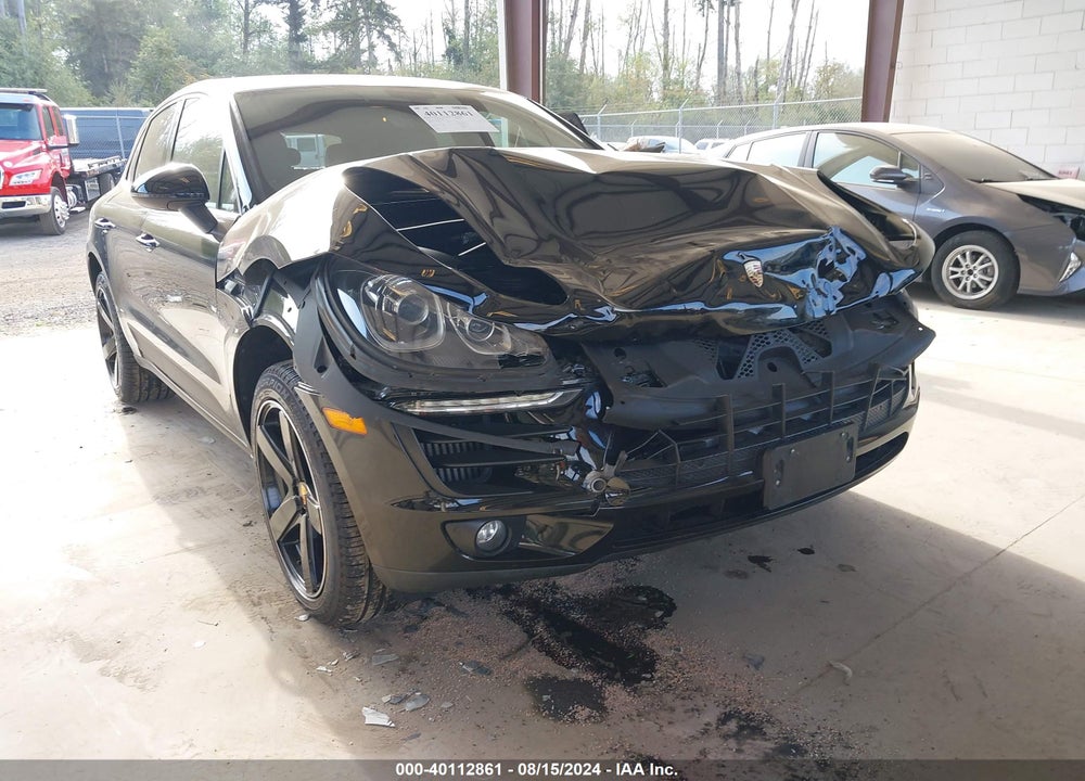 2015 PORSCHE MACAN S VIN: WP1AB2A51FLB71219