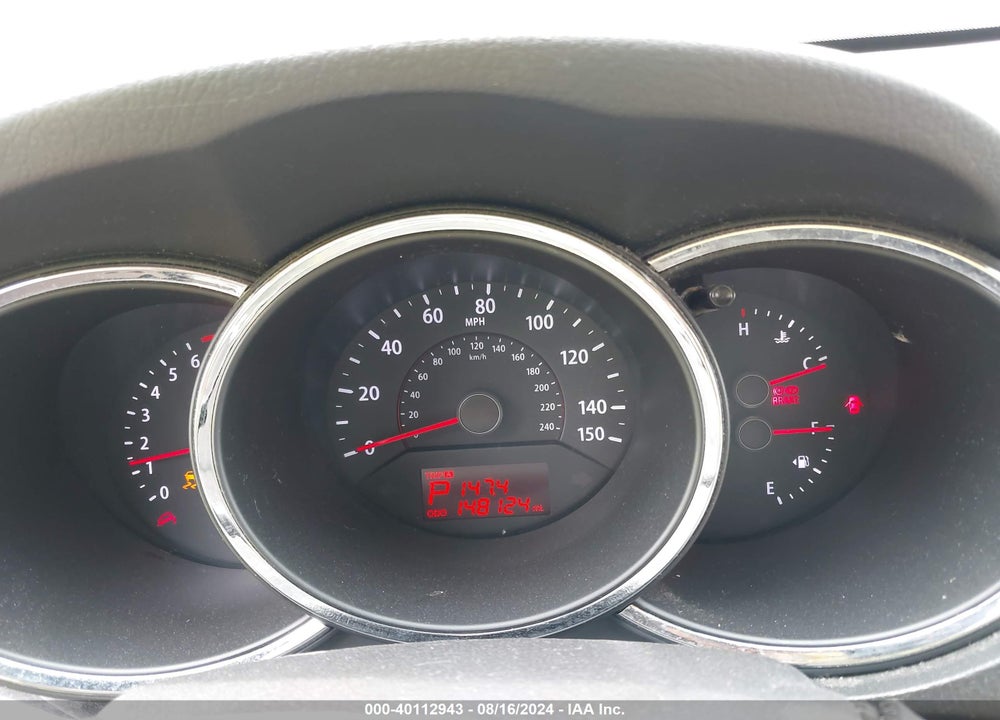 2012 KIA SORENTO LX VIN: 5XYKT3A11CG300427