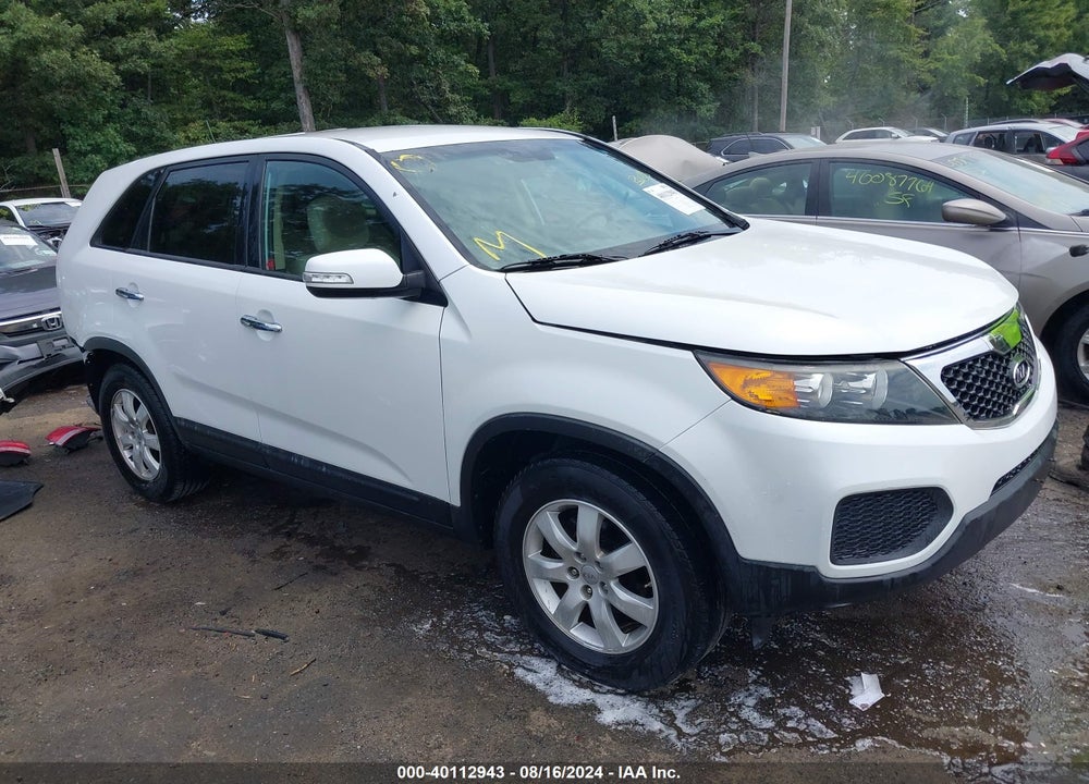 2012 KIA SORENTO LX VIN: 5XYKT3A11CG300427