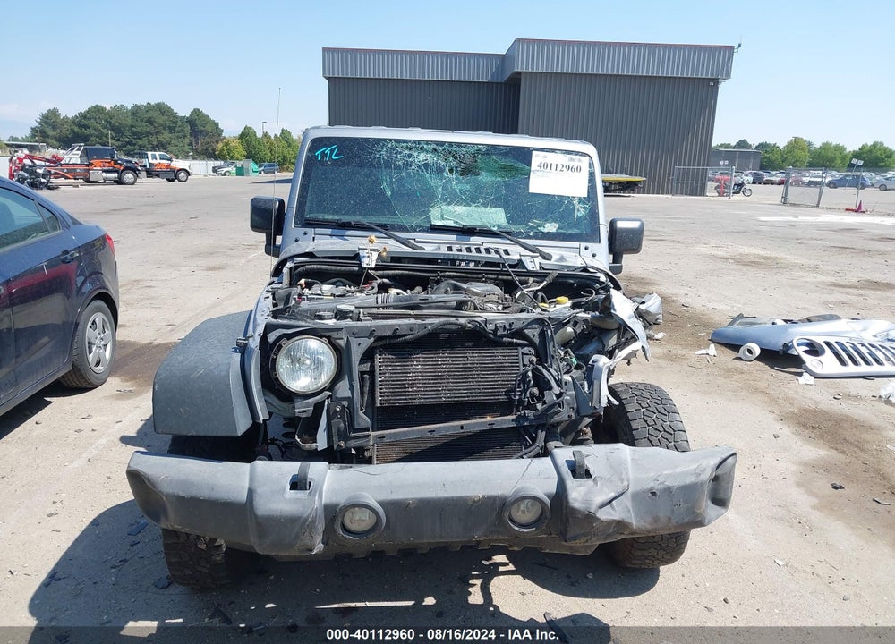 2016 JEEP WRANGLER UNLIMITED SPORT VIN: 1C4BJWDG3GL270204