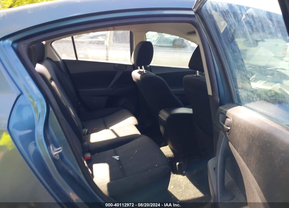 2010 MAZDA 3 I SPORT VIN: JM1BL1SF3A1113959
