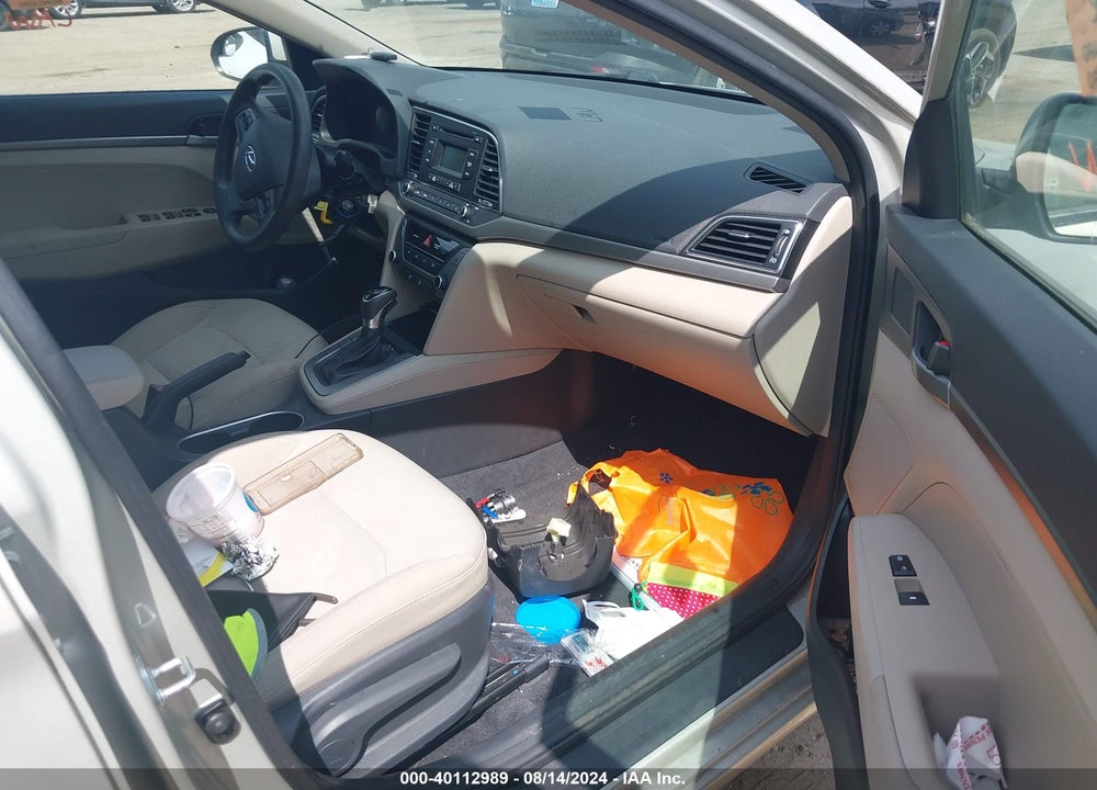 2017 HYUNDAI ELANTRA SE VIN: 5NPD74LF0HH166621
